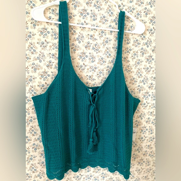 Crochet Crop Tank in Teal - Picture 4 of 6